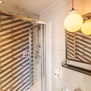 Single Room Bathroom